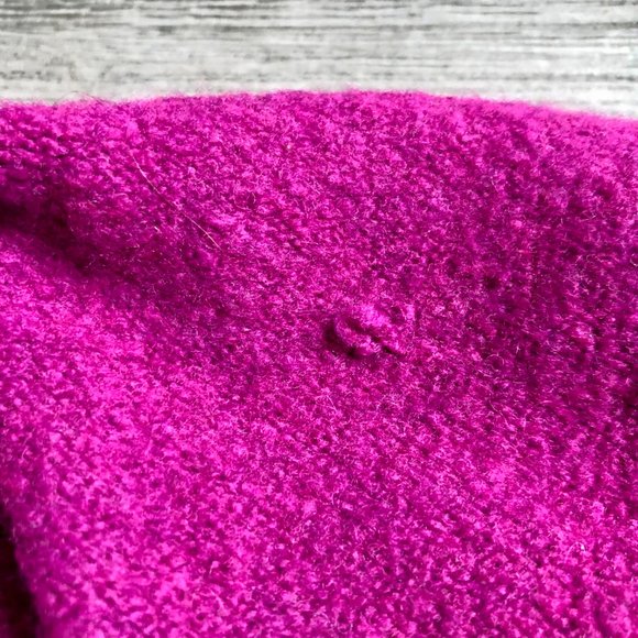 FREE PEOPLE - LASSIE FUSCIA OVERSIZED PULLOVER SWEATER - Size Small - Picture 11 of 13